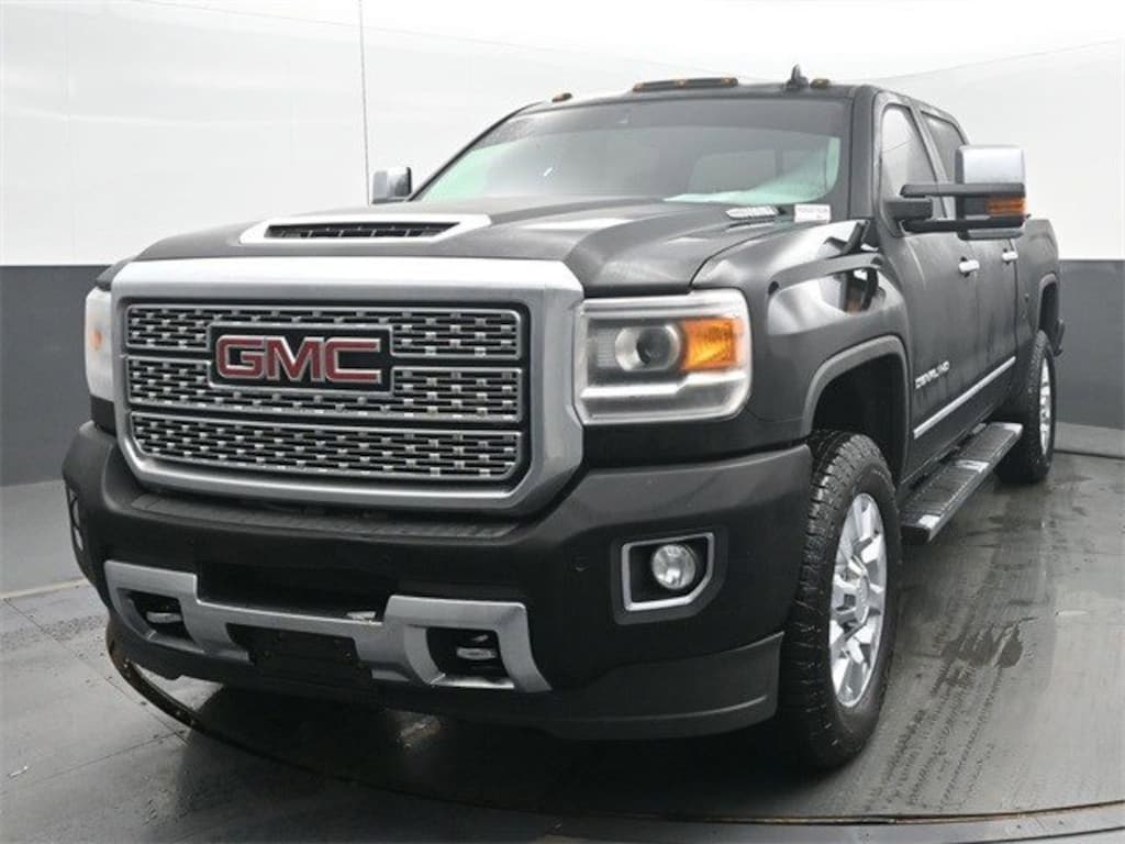 Used 2019 GMC Sierra 2500 HD Denali Truck