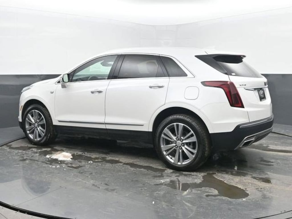 Certified 2025 CADILLAC XT5 Premium Luxury SUV