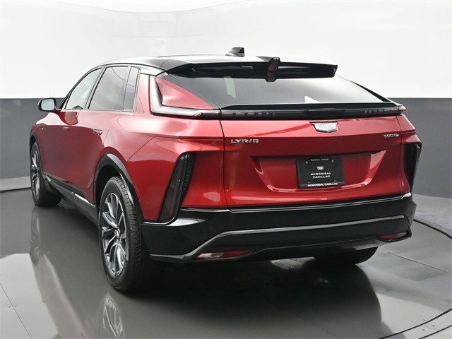 2025 Cadillac Lyriq Sport photo 4