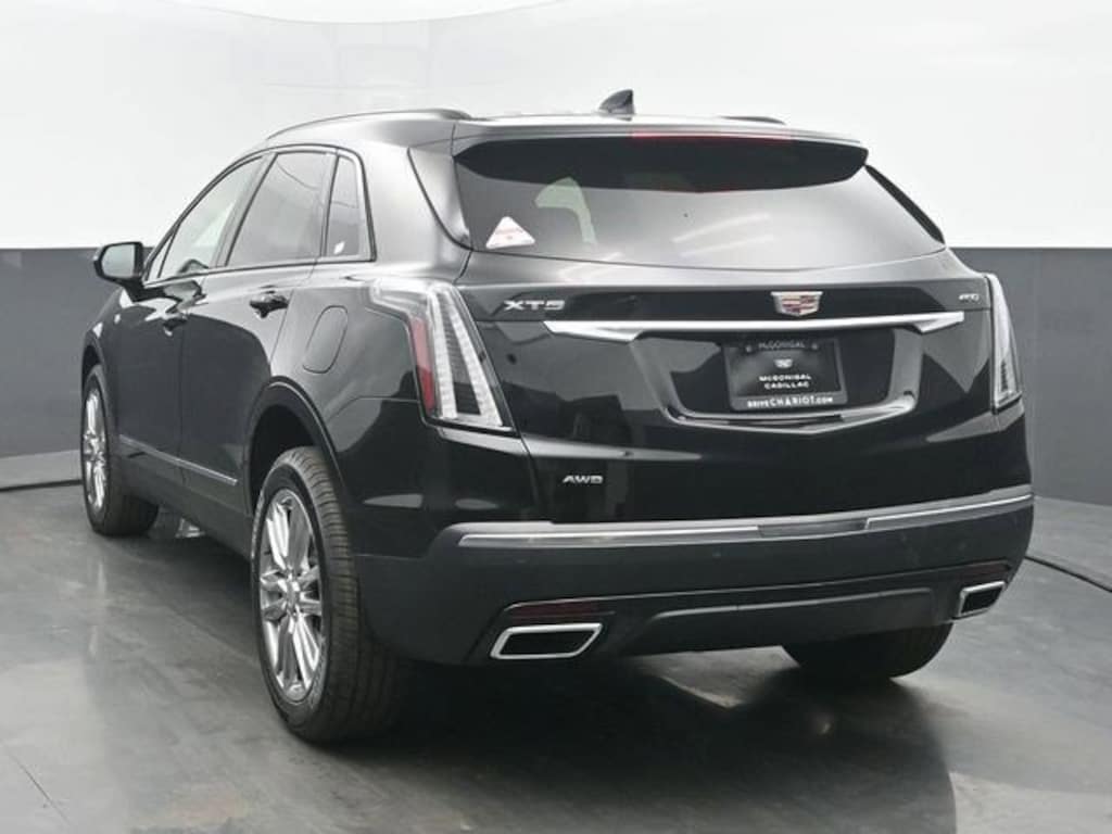 New 2025 CADILLAC XT5 Sport SUV