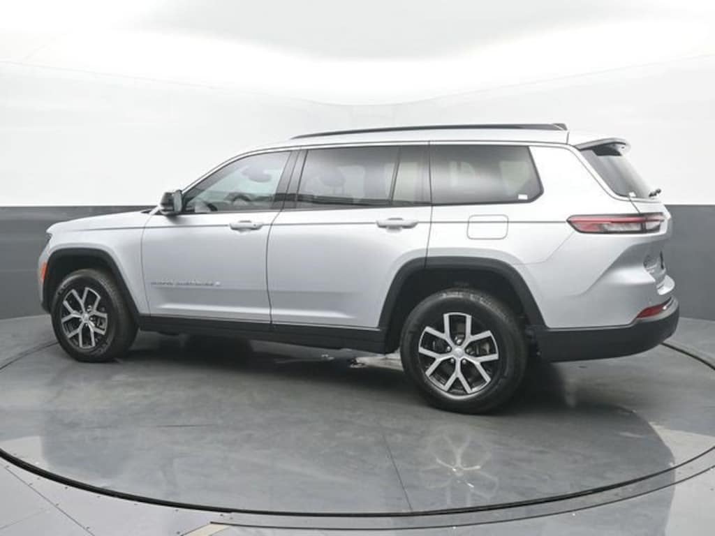 Used 2024 Jeep Grand Cherokee L Limited 4x4 SUV