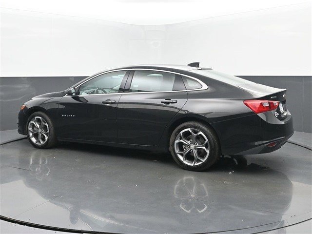 2024 Chevrolet Malibu 1LT photo 3