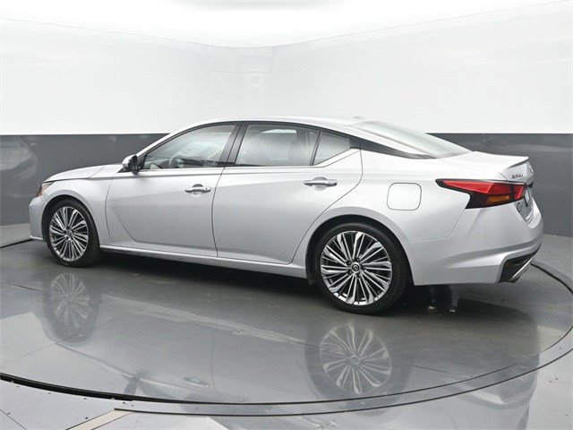 2023 Nissan Altima 2.5 SL photo 3
