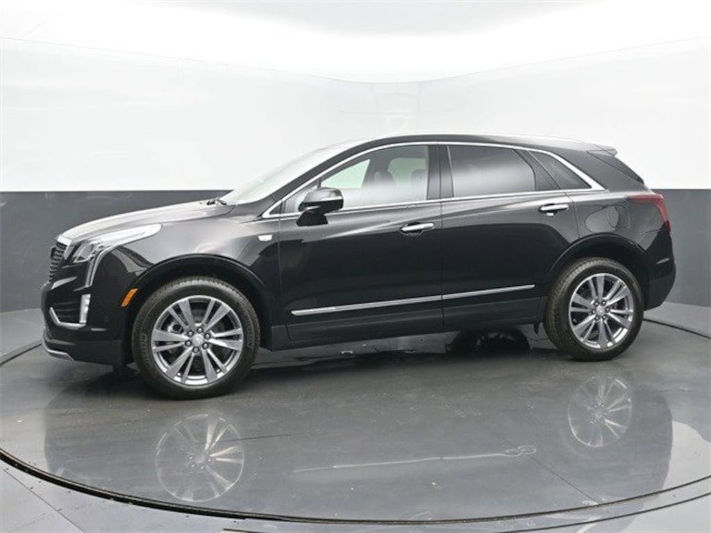 New 2025 CADILLAC XT5 Premium Luxury SUV