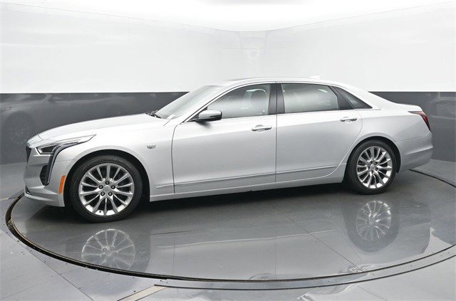 2019 Cadillac CT6 Luxury photo 2