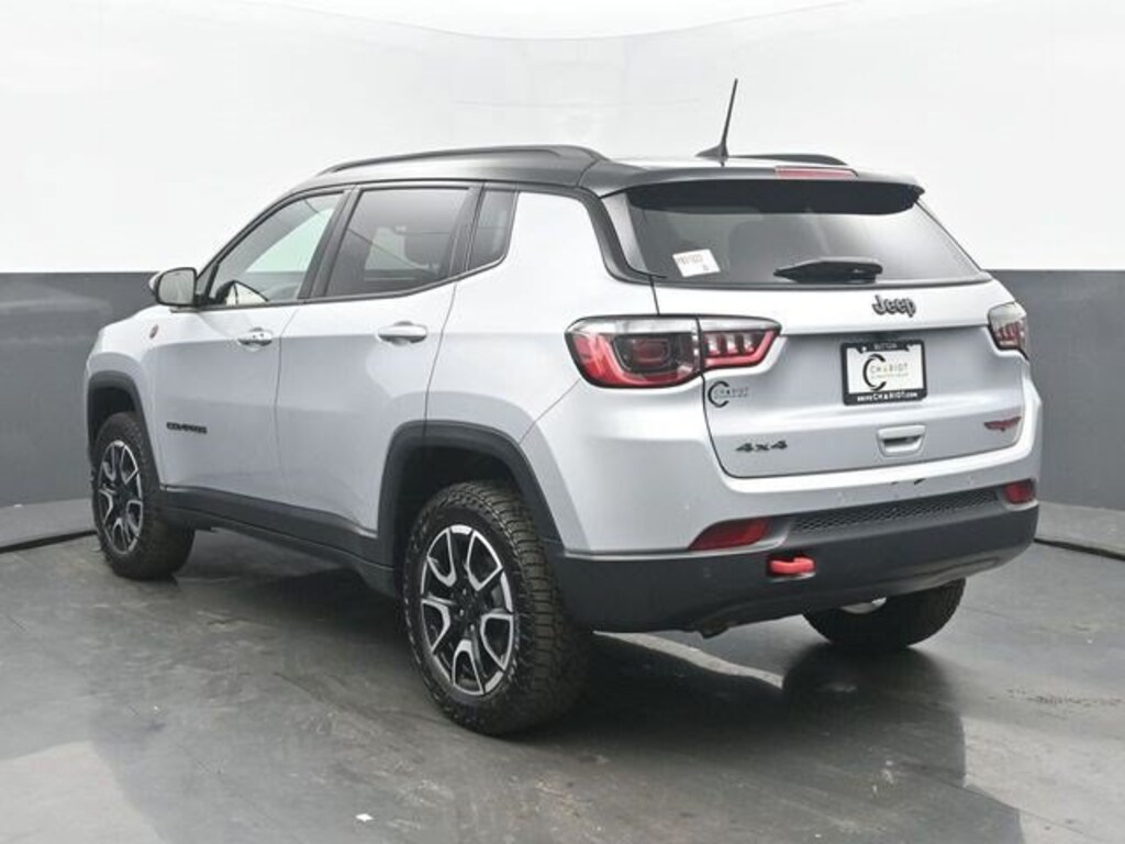 Used 2024 Jeep Compass Trailhawk 4x4 SUV