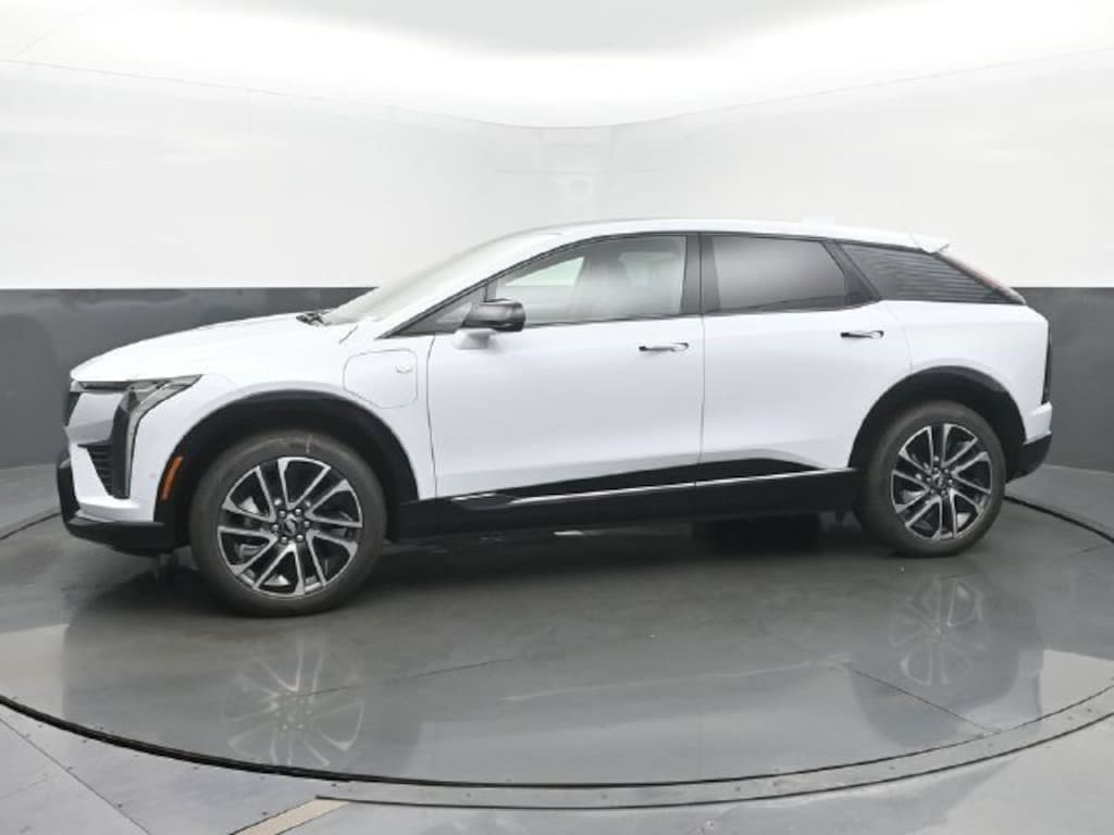 New 2026 CADILLAC OPTIQ Sport SUV