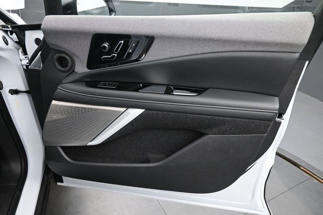 2026 Cadillac OPTIQ Sport - Photo 24