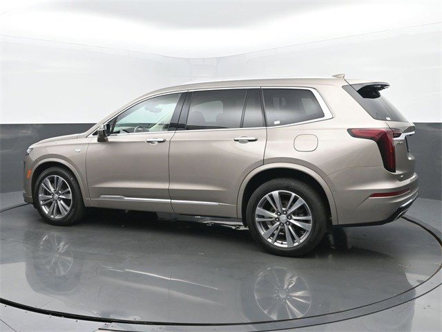 2022 Cadillac XT6 Premium Luxury photo 3