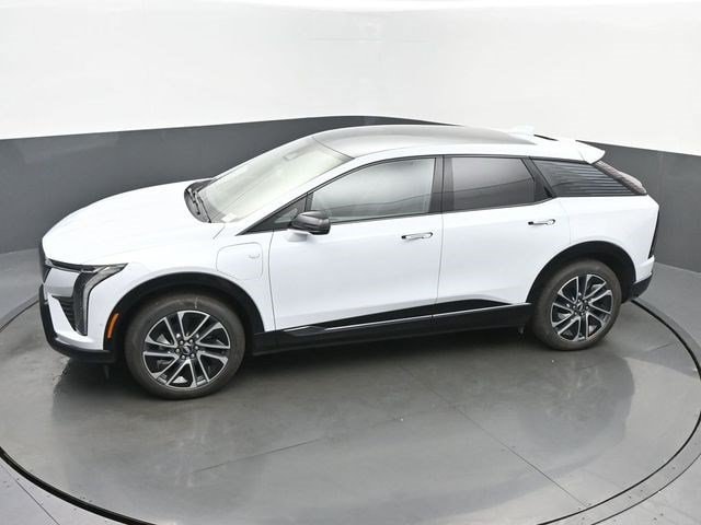2026 Cadillac OPTIQ Sport - Photo 40