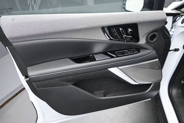 2026 Cadillac OPTIQ Sport - Photo 12