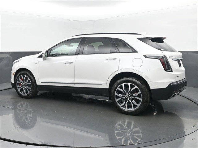 2025 Cadillac XT5 Sport photo 3