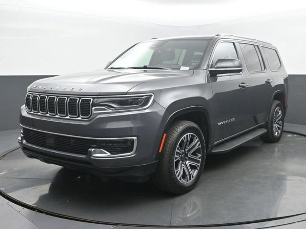 Used 2025 Jeep Wagoneer 4x4