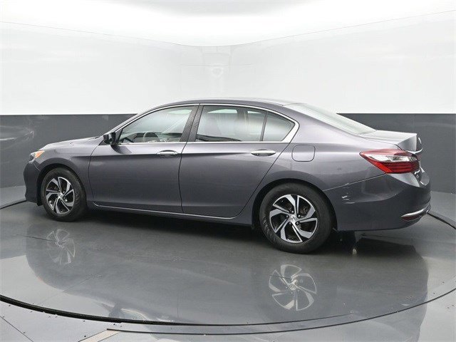 2017 Honda Accord LX photo 3
