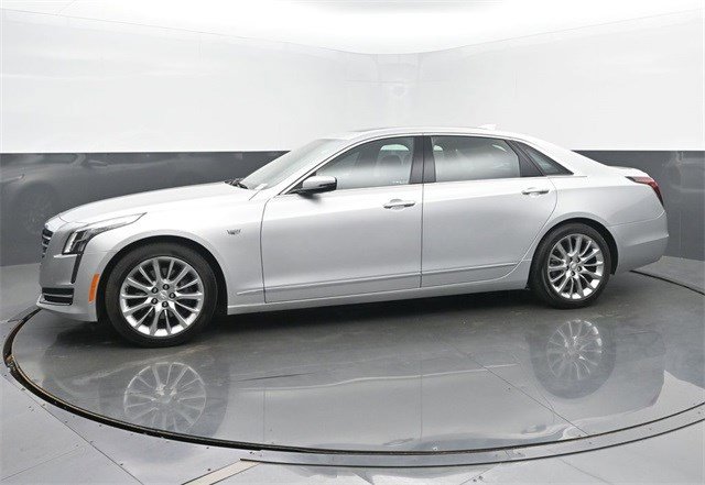 2017 Cadillac CT6 photo 2