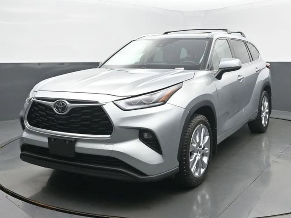 Used 2021 Toyota Highlander Limited