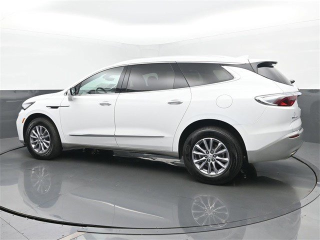 2024 Buick Enclave Premium photo 2