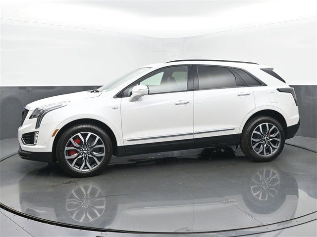 2025 Cadillac XT5 Sport photo 2