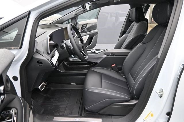 2026 Cadillac OPTIQ Sport - Photo 10