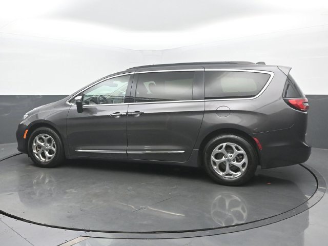 Used 2023 Chrysler Pacifica Limited