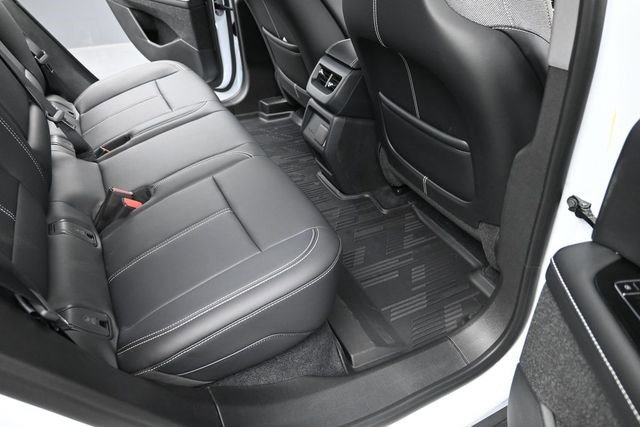 2026 Cadillac OPTIQ Sport - Photo 18