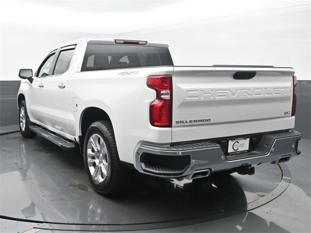 2025 Chevrolet Silverado 1500 LTZ photo 4