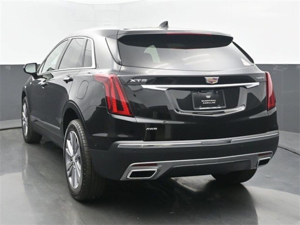 New 2025 CADILLAC XT5 Premium Luxury SUV