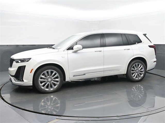 2022 Cadillac XT6 Premium Luxury photo 2