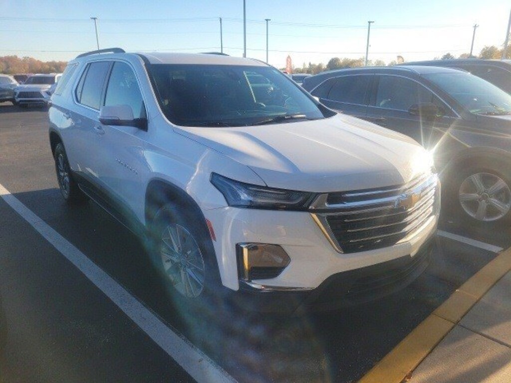 Used 2023 Chevrolet Traverse LT Leather SUV