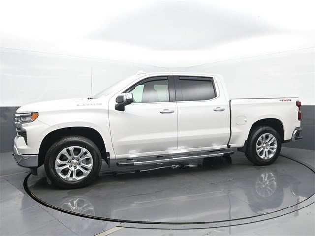 2025 Chevrolet Silverado 1500 LTZ photo 2