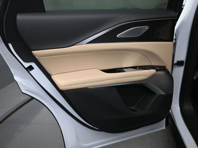 2026 Cadillac LYRIQ Signature Sport - Photo 14