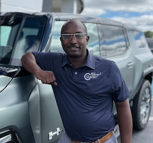 Staff member ELLIOTT FAISON from ID_99fb46df0600