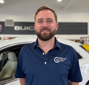 Staff member ZACKARY SMITH from ID_f6cbcfe676b3