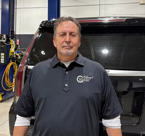 Staff member JERRY BRONSON from ID_1c469129422f