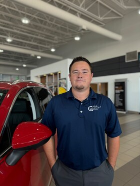 Staff member NOAH POE from ID_99fb46df0600