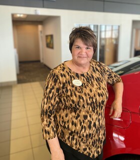 Staff member LORI NEWSOME from ID_99fb46df0600