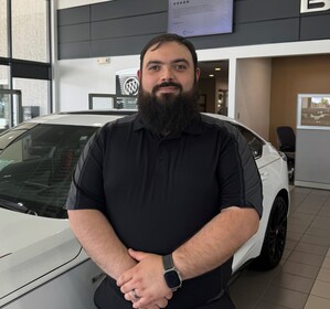 Staff member ANDREW ALCALA from ID_1c469129422f