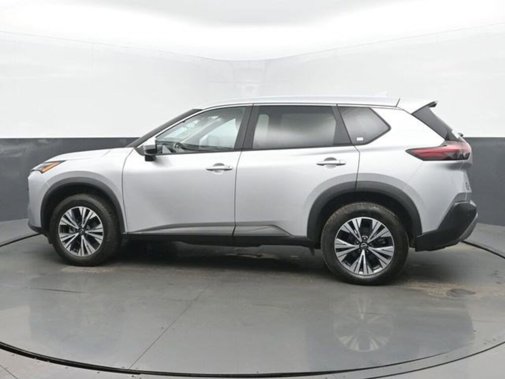 Used 2023 Nissan Rogue SV