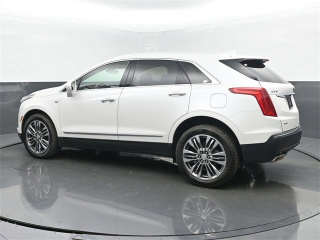 2019 Cadillac XT5 Luxury photo 3