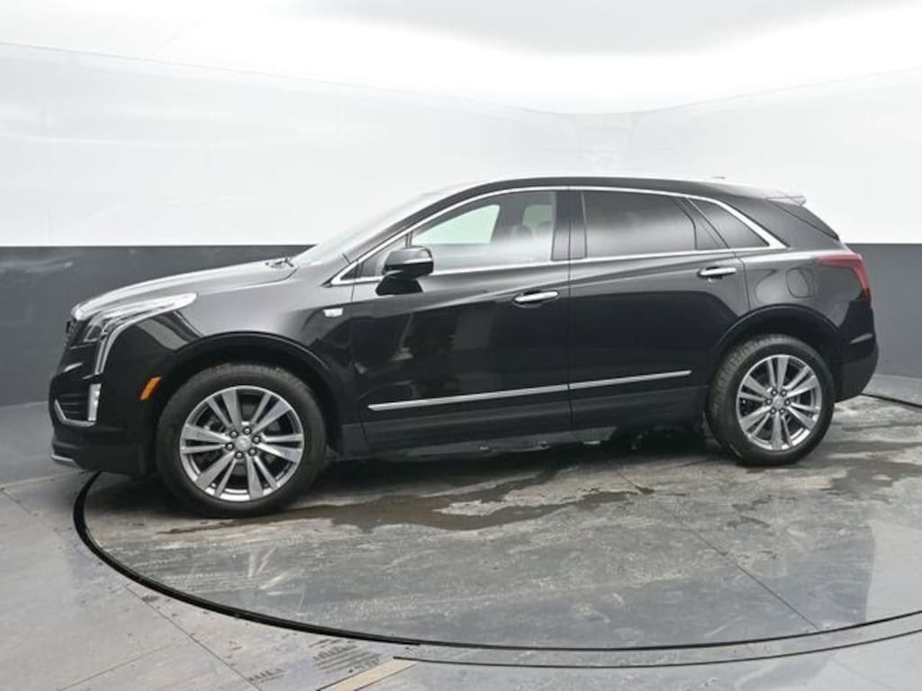 Certified 2025 CADILLAC XT5 Premium Luxury SUV