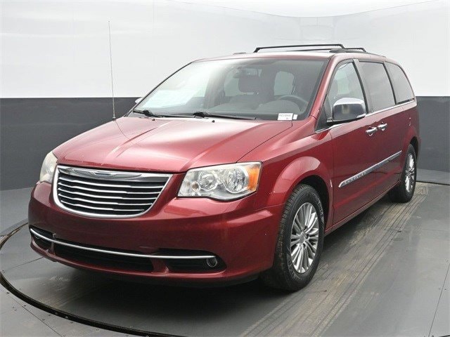2014 Chrysler Town & Country Touring-L