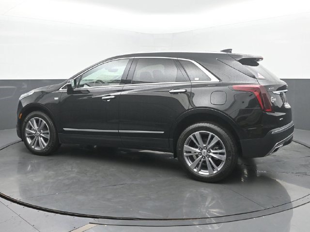 New 2026 CADILLAC XT5 Premium Luxury SUV