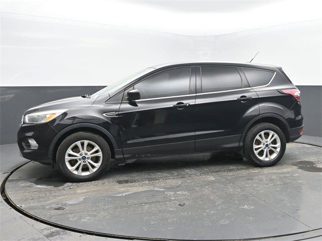 Used 2017 Ford Escape SE with VIN 1FMCU9GD7HUB90300 for sale in Kokomo, IN