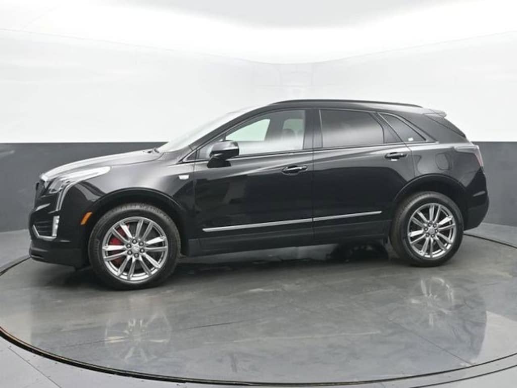 New 2025 CADILLAC XT5 Sport SUV