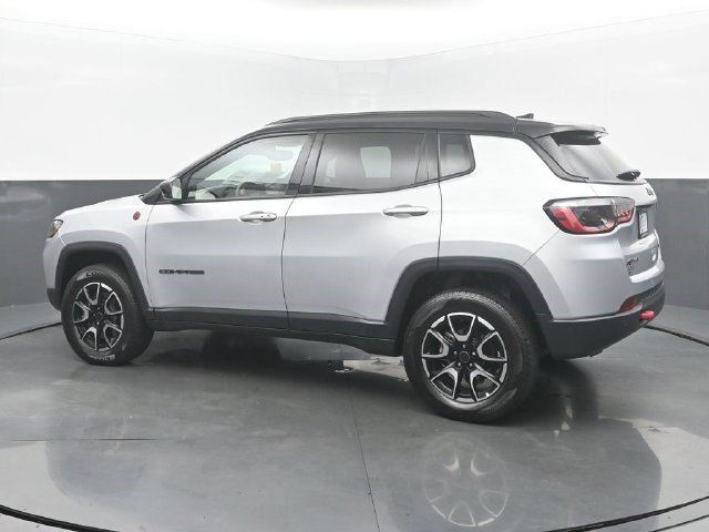 Used 2025 Jeep Compass Trailhawk