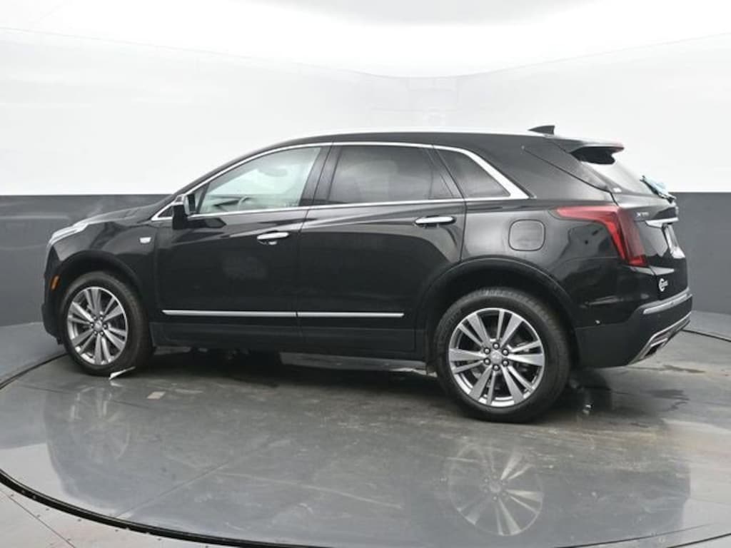 Certified 2025 CADILLAC XT5 Premium Luxury SUV