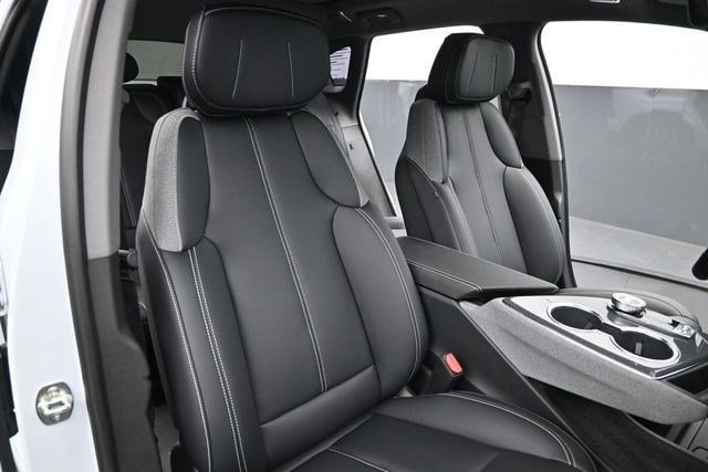 2026 Cadillac OPTIQ Sport - Photo 23