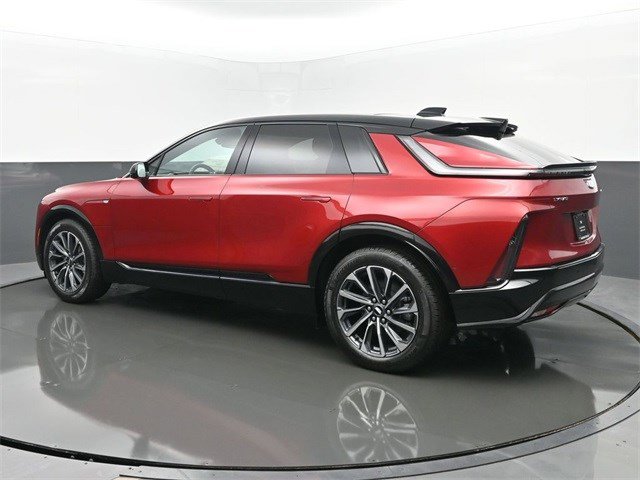 2025 Cadillac Lyriq Sport photo 3