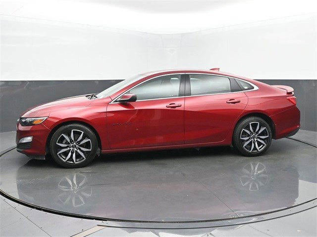 2024 Chevrolet Malibu RS photo 2