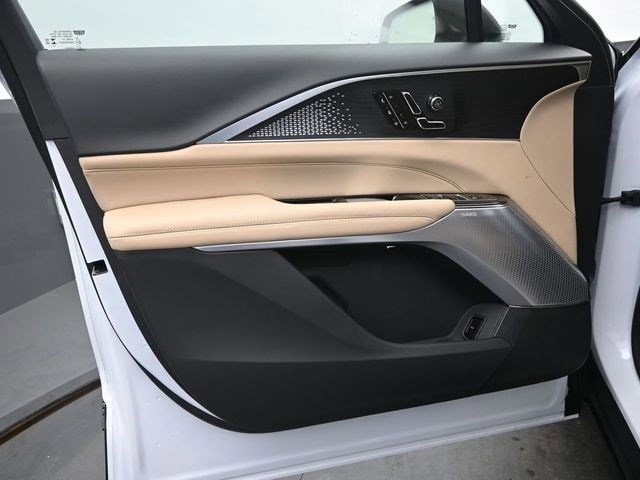 2026 Cadillac LYRIQ Signature Sport - Photo 12